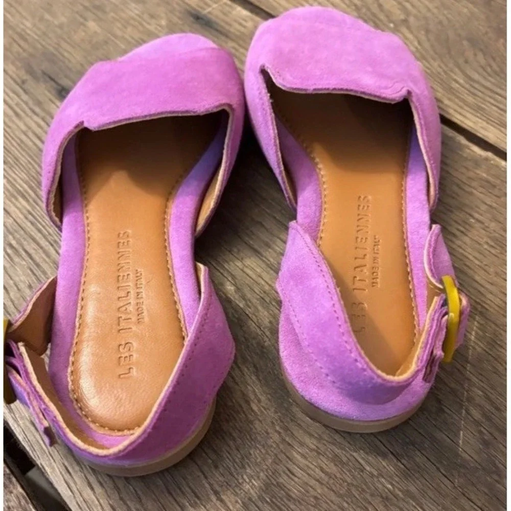 NWOT Les Italiennes suede flat sandals size 40/9.5/10